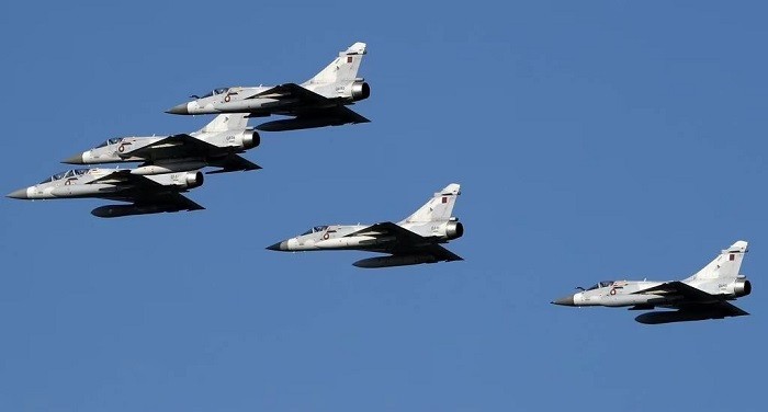 Máy bay chiến đấu Mirage 2000 bay trong cuộc duyệt binh đánh dấu lễ kỷ niệm của Qatar năm 2018. (Nguồn: AFP)