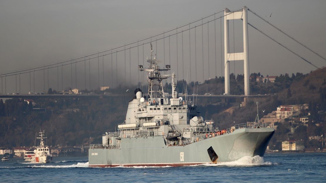Ukraine nói bắn chìm tàu chiến Nga tại Crimea, lý do Điện Kremlin từ chối bình luận, NATO ca ngợi