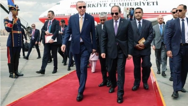 Tổng thống Thổ Nhĩ Kỳ đi 'phá băng' ở Ai Cập