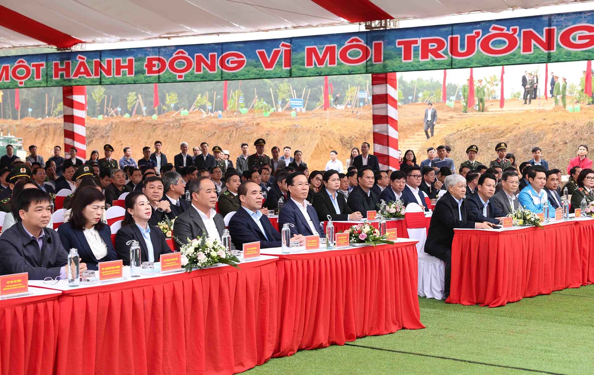 Chủ tịch nước phát động Tết trồng cây ‘Đời đời nhớ ơn Bác Hồ’ Xuân Giáp Thìn 2024 tại Tuyên Quang