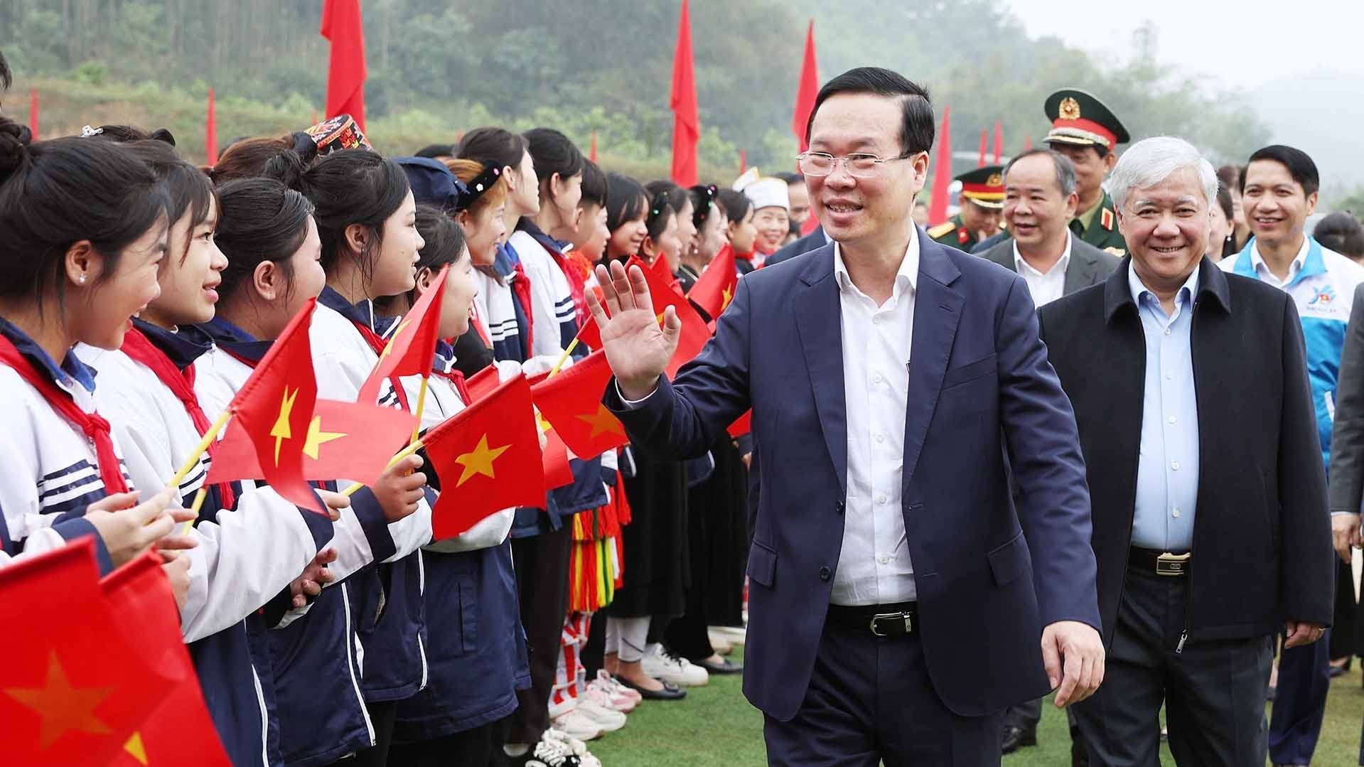 Chủ tịch nước phát động Tết trồng cây ‘Đời đời nhớ ơn Bác Hồ’ tại Tuyên Quang