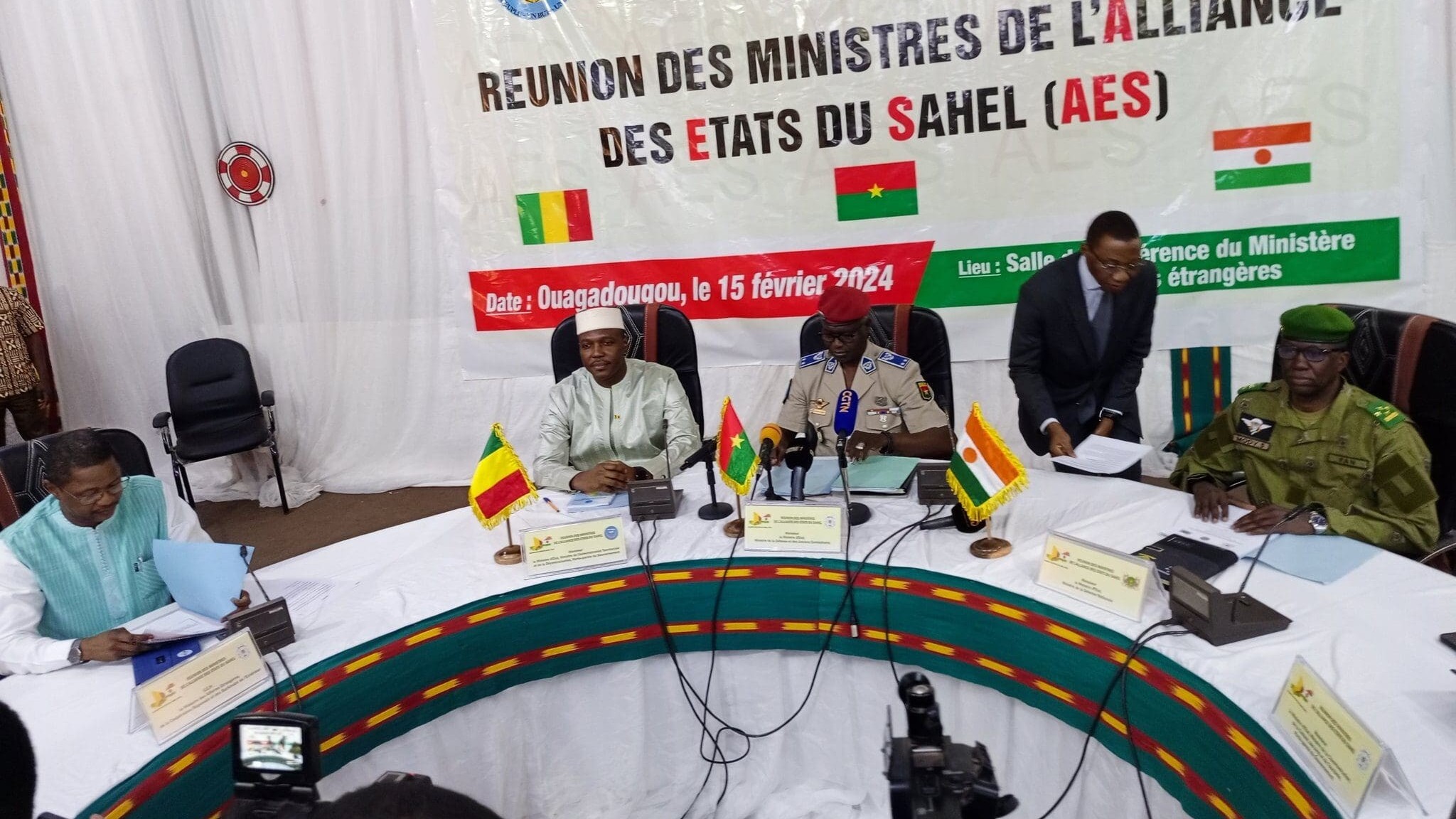 Ba nước Tây Phi hé lộ thông tin về liên minh mới, muốn 'mang niềm vui lớn' cho người dân