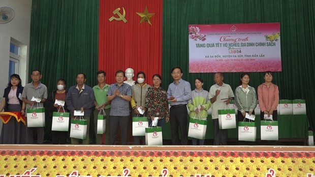 Dak Lak spends 128 billion VND to support the needy during Tet