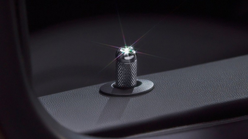 Cận cảnh Mercedes-Benz G500 'Stronger Than Diamonds' đính 4 viên kim cương