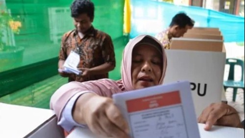 Indonesia bồi thường cho các nhân viên bầu cử bị ốm hoặc tử vong