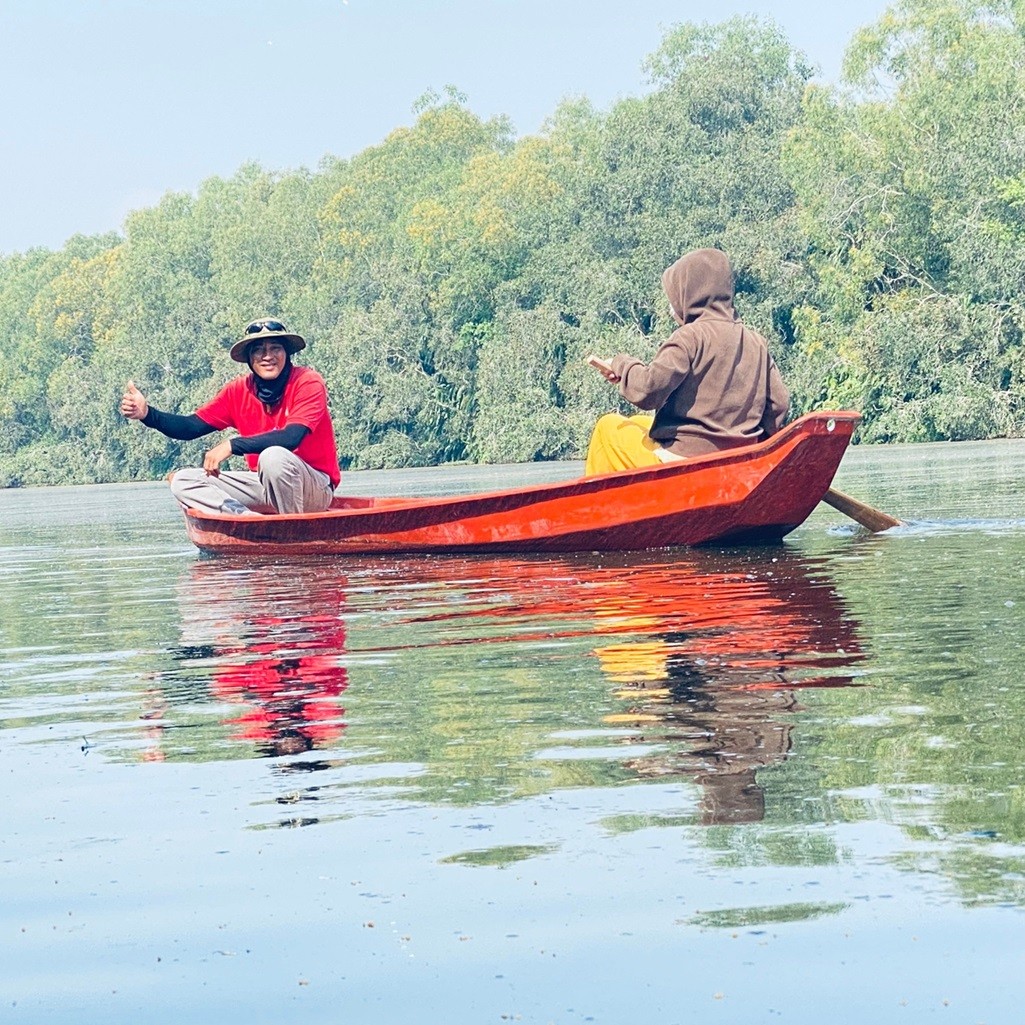 'Healing' travel experience at the Dong Thap Muoi Conservation Area