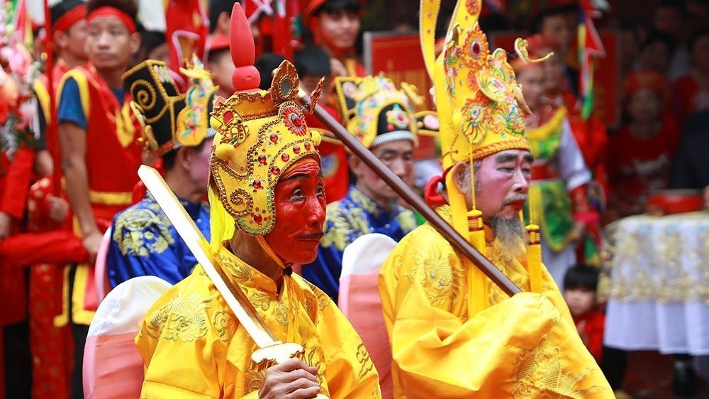 Độc đáo Lễ hội rước ‘vua, chúa sống’ tại Đông Anh, Hà Nội