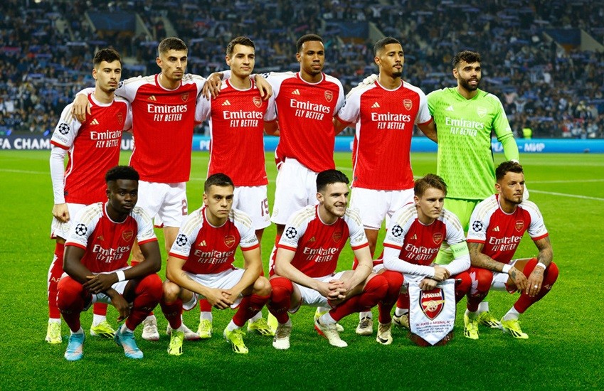 Đội hình ra sân của Arsenal.