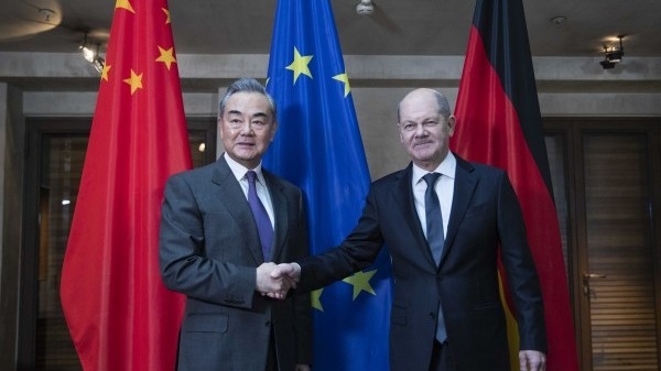 Ngoại trưởng Trung Quốc công du châu Âu: Đẩy kinh tế, tạo ảnh hưởng