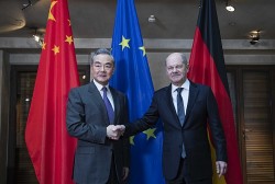 Ngoại trưởng Trung Quốc công du châu Âu: Đẩy kinh tế, tạo ảnh hưởng