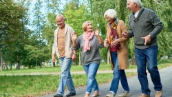 Chuyên gia tư vấn để người cao tuổi đi bộ hiệu quả hơn