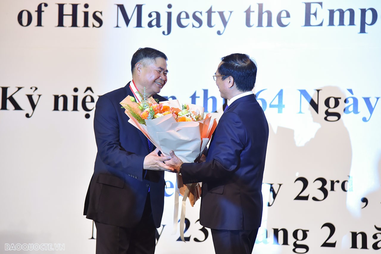 Thêm vào đó, Đại sứ Đoàn Xuân Hưng cũng đóng vai trò to lớn trong việc điều phối, sắp xếp nhằm chuẩn bị trước cho chuyến thăm chính thức Nhật Bản của Tổng Bí thư Nguyễn Phú Trọng vào năm 2015.