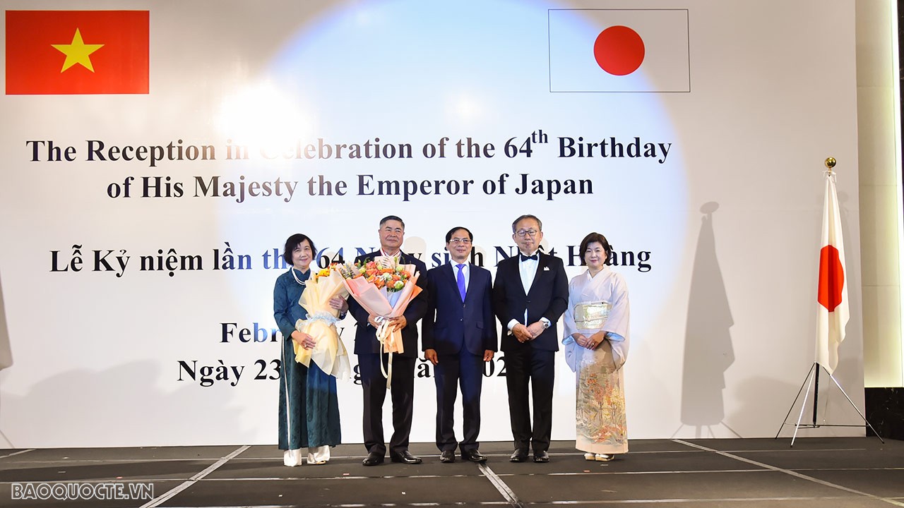 Trong giai đoạn là Đại sứ Việt Nam tại Nhật Bản, Đại sứ Đoàn Xuân Hưng đã đến thăm 37/47 tỉnh, thành phố của Nhật Bản nhằm thúc đẩy sự hiểu biết về văn hóa, tình hình thực tế của các địa phương Nhật Bản, đồng thời cố gắng hết mình cho việc thúc đẩy hợp tác địa phương giữa hai nước.