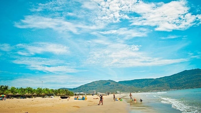 Top 10 bãi biển đẹp nhất châu Á 'gọi tên' Mỹ Khê và An Bàng