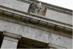 Tình hình ‘nóng hơn dự đoán’, Fed xác định lại thời điểm hạ lãi suất