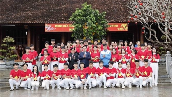 Chủ tịch Quốc hội Vương Đình Huệ dâng hương tại Khu Di tích quốc gia đặc biệt Kim Liên, Khu Di tích lịch sử quốc gia Truông Bồn
