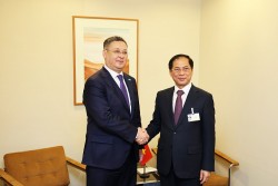 Việt Nam coi trọng quan hệ hữu nghị truyền thống và hợp tác nhiều mặt với Kazakhstan