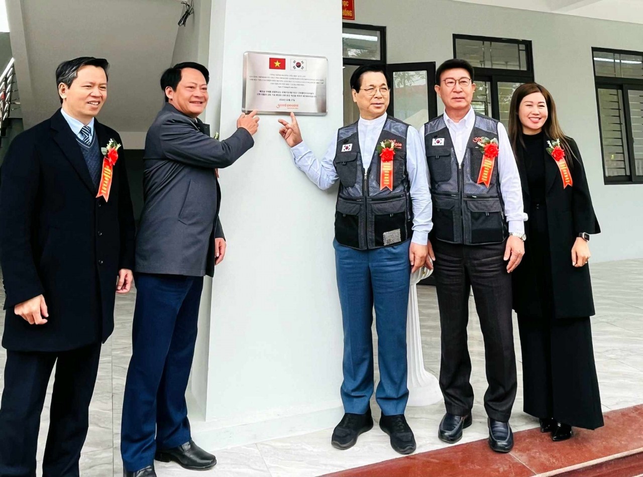Khánh thành cơ sở y tế và giáo dục do Hàn Quốc tài trợ tại hai xã khó khăn tỉnh Phú Thọ