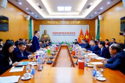 Trưởng ban Đối ngoại Trung ương Lê Hoài Trung làm việc với đoàn Trưởng cơ quan đại diện Việt Nam tại nước ngoài nhiệm kỳ 2024-2027