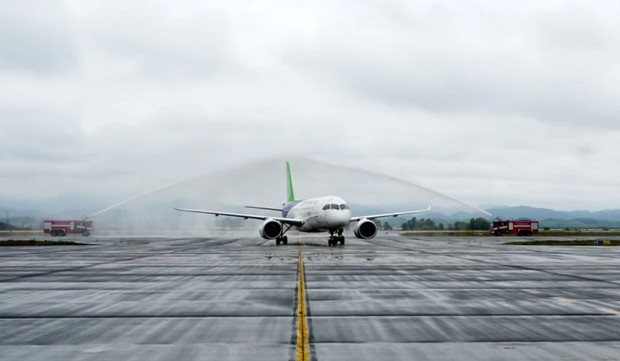 Comac Airshow opens in Quang Ninh