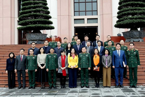 Thượng tướng Hoàng Xuân Chiến, Thứ trưởng Bộ Quốc phòng gặp mặt đoàn Trưởng Cơ quan đại diện Việt Nam ở nước ngoài
