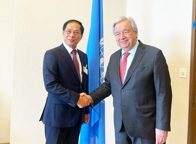 Bộ trưởng Ngoại giao Bùi Thanh Sơn gặp Tổng thư ký Liên hợp quốc Antonio Guterres