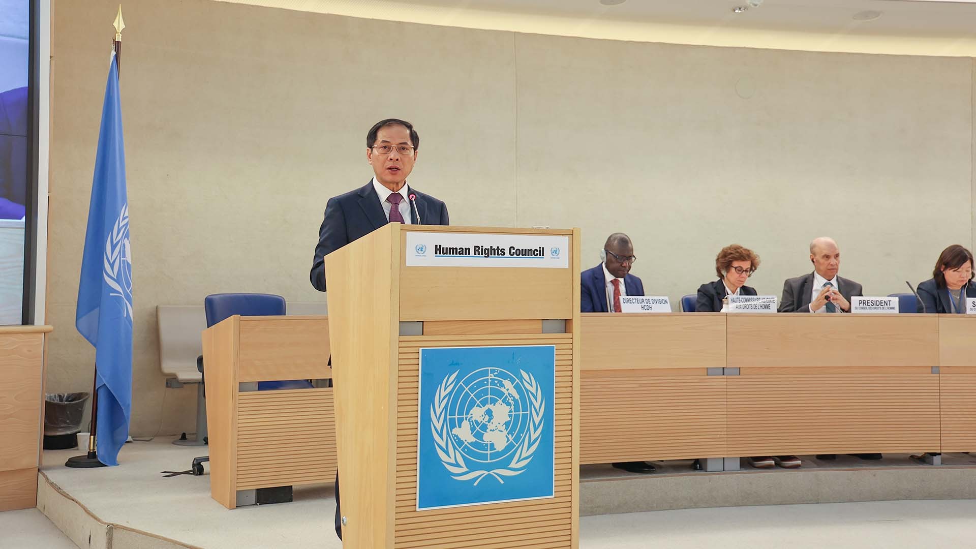 Bộ trưởng Bùi Thanh Sơn phát biểu tại Phiên họp cấp cao Khóa họp 55 Hội đồng Nhân quyền Liên hợp quốc, ngày 26/2 tại Geneva, Thụy Sỹ. (Ảnh: Nhất Phong)