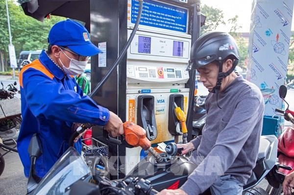 Petrol prices now 300 VND higher per litre