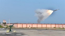 Ấn Độ phóng thử thành công tên lửa phòng không tầm ngắn