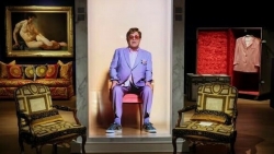 Thu 20 triệu USD cho bộ sưu tập đặc biệt của huyền thoại âm nhạc Elton John