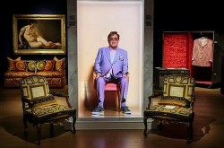 Thu 20 triệu USD cho bộ sưu tập đặc biệt của huyền thoại âm nhạc Elton John