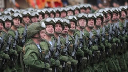 Tổng thống Putin ký sắc lệnh nhập ngũ thường niên, tăng cường huấn luyện quân sự
