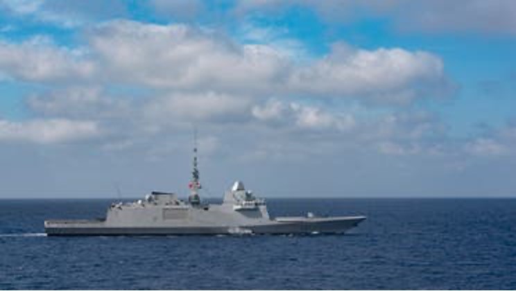 Bức ảnh này do Hải quân Pháp cung cấp cho thấy tàu khu trục Languedoc ở eo biển Hormuz, giữa Vịnh Ba Tư và Vịnh Oman, Thứ Sáu, ngày 28 tháng 5 năm 2021. Pháp cho biết Chủ nhật, ngày 10 tháng 12 năm 2023, rằng một trong những tàu chiến của họ đang ở Biển Đỏ là mục tiêu của máy bay không người lái đến từ Yemen. Cả hai đều bị chặn và bắn hạ. (Nguồn:AP)