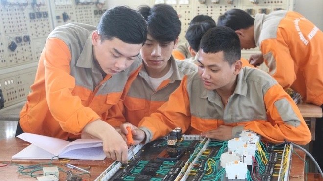 Rào cản của lao động trẻ Việt Nam trong thị trường việc làm