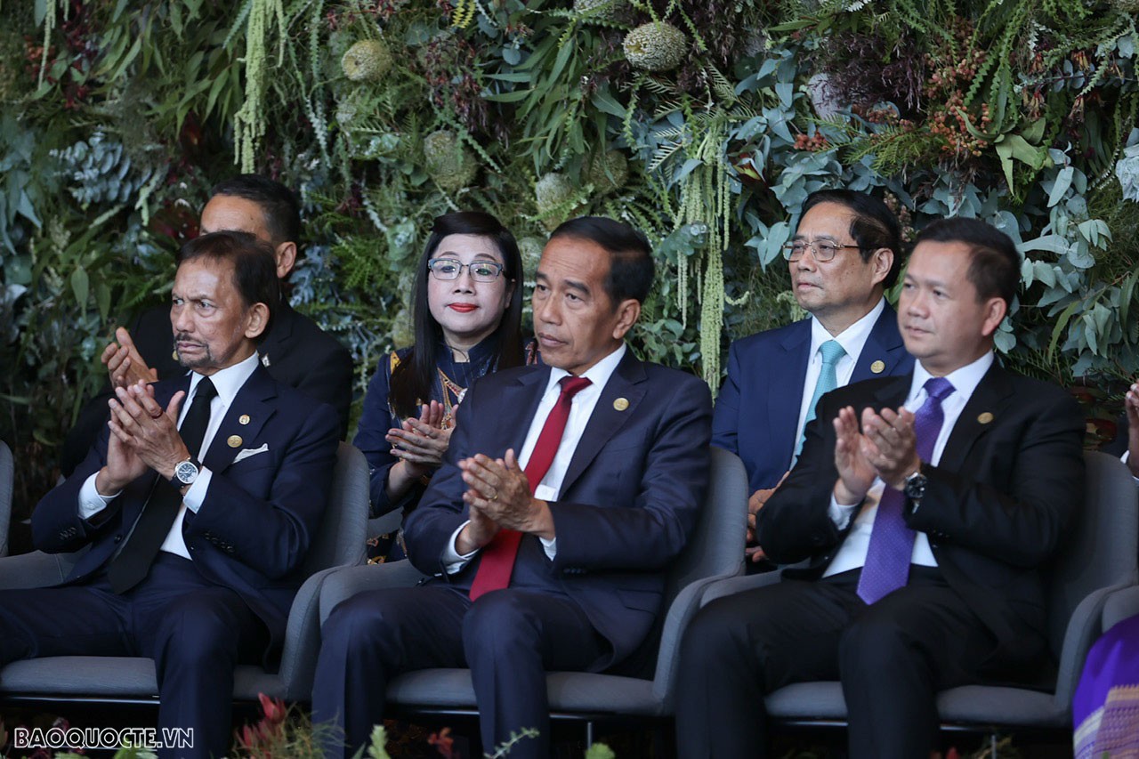 Welcome ceremony held for Heads of delegations to ASEAN-Australia Special Summit Welcome ceremony held for Heads of delegations to ASEAN-Australia Special Summit