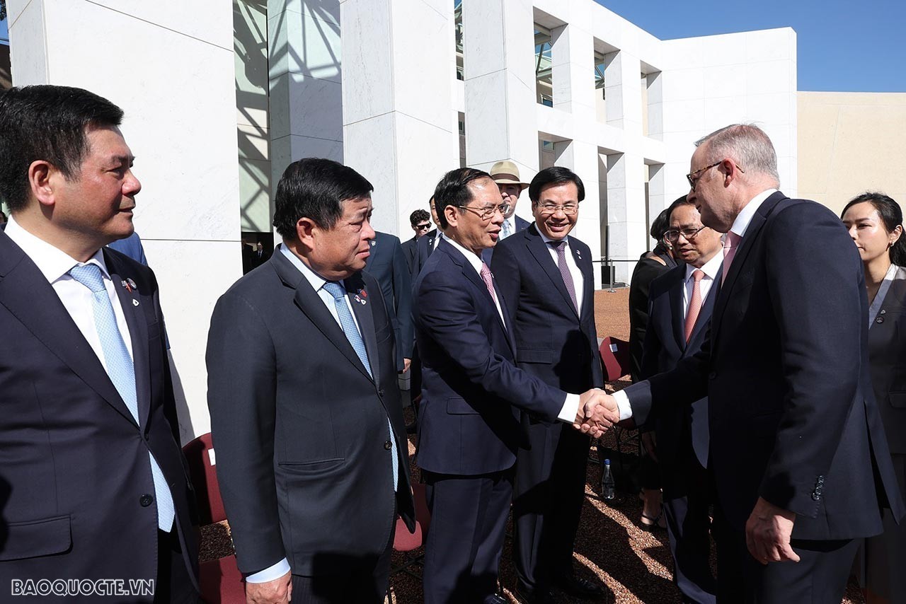 Thủ tướng Phạm Minh Chính và Phu nhân dự lễ đón chính thức do Thủ tướng Australia Anthony Albanese và Phu nhân chủ trì