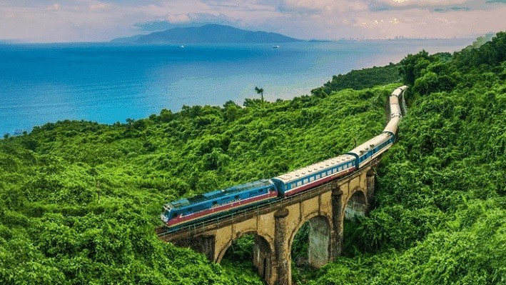 Mãn nhãn hành trình khám phá Thừa Thiên Huế - Đà Nẵng bằng tàu hỏa