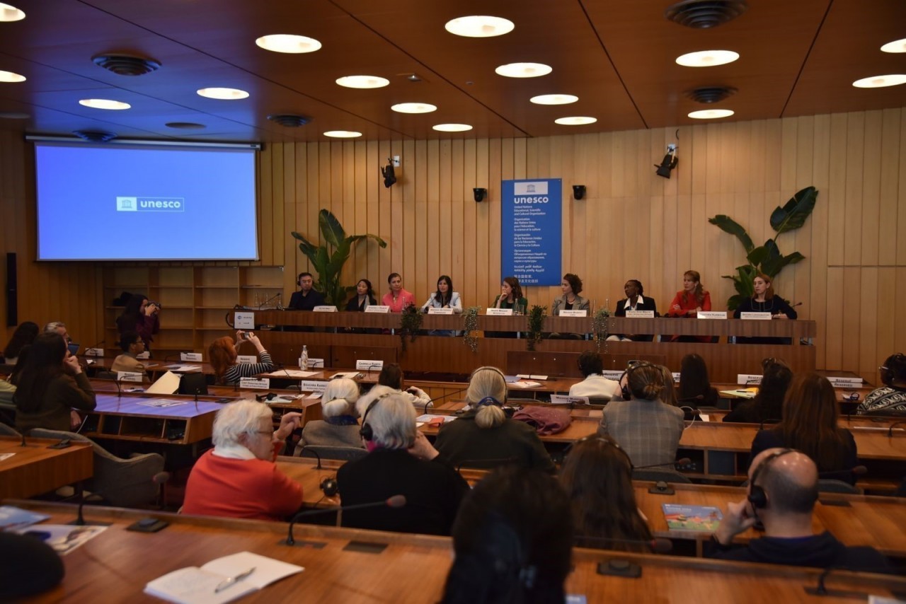 Toàn cảnh buổi tọa đàm về bình đẳng giới được tổ chức tại trụ sở của UNESCO, Paris. (Nguồn: TTXVN)