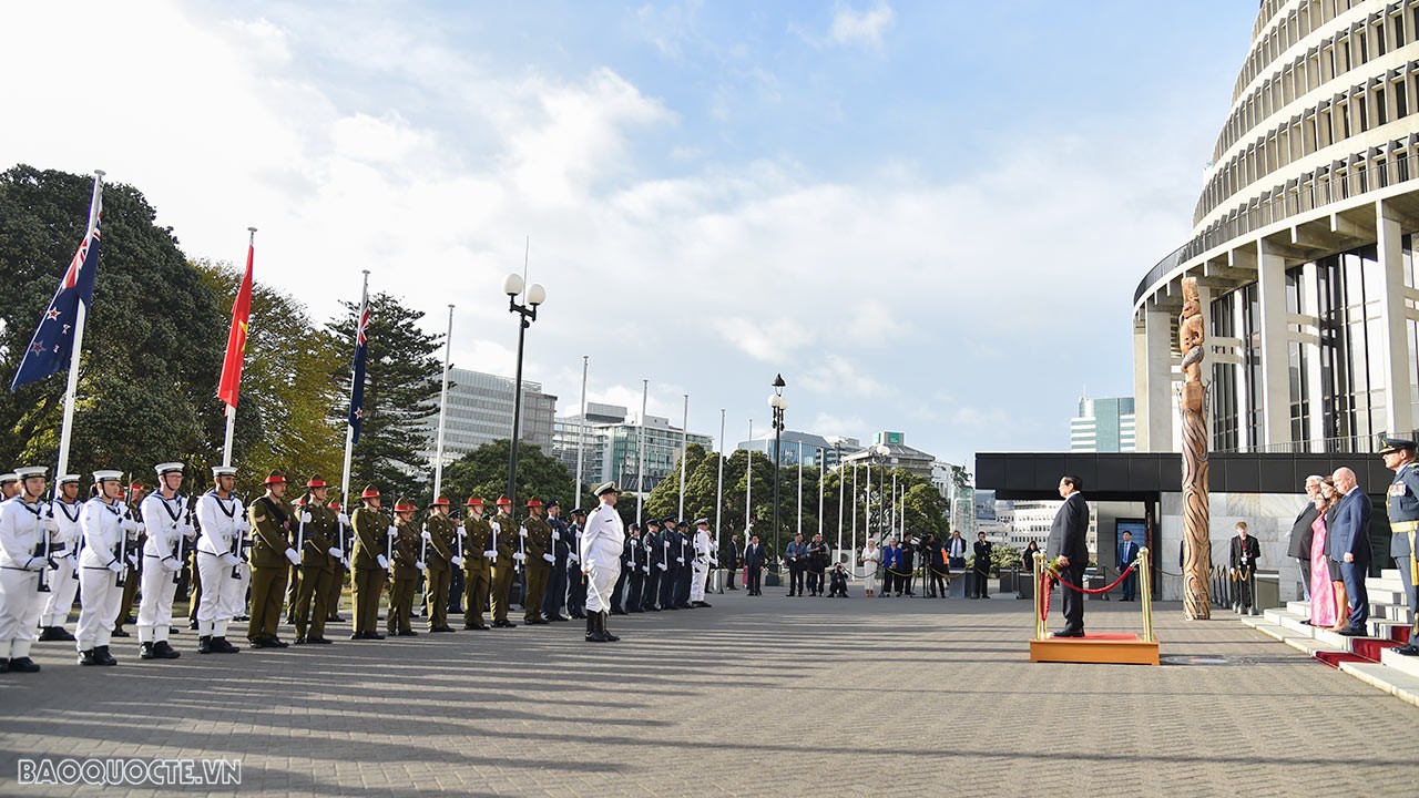 New Zealand Prime Minister chairs welcome ceremony for Prime Minister Pham Minh Chinh