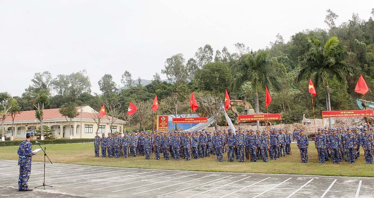 Thanh niên Hải quân dân hưởng tưởng niệm các chiến sĩ hy sinh tại quần đảo Trường Sa