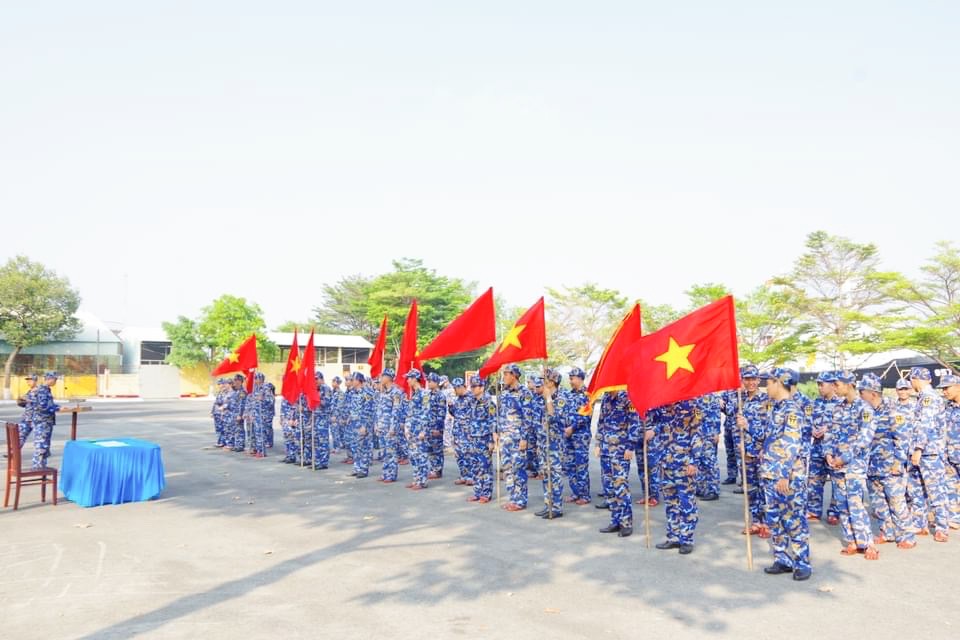 Thanh niên Hải quân dân hưởng tưởng niệm các chiến sĩ hy sinh tại quần đảo Trường Sa Thanh niên Hải quân dân hưởng tưởng niệm các chiến sĩ hy sinh tại quần đảo Trường Sa