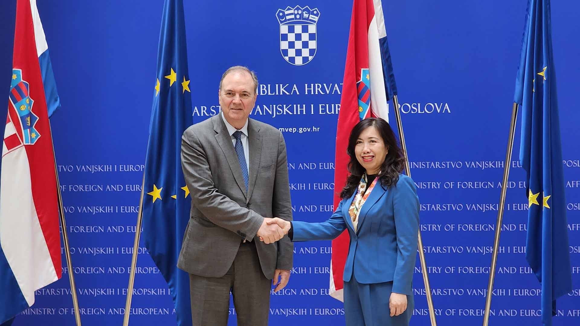 Thứ trưởng Lê Thị Thu Hằng đồng chủ trì Tham vấn chính trị giữa hai Bộ Ngoại giao Việt Nam-Croatia