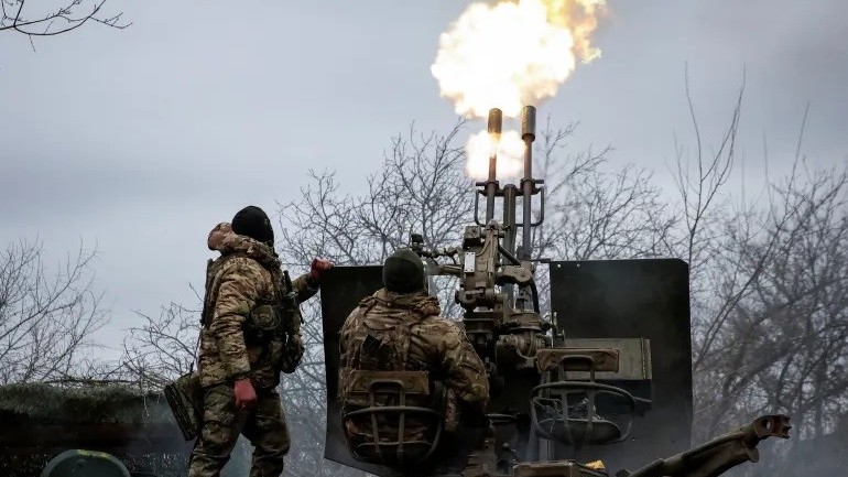 EU 'mở hầu bao' rót thêm 5 tỷ Euro viện trợ quân sự, lý do Ukraine nói sáng kiến của Czech 'còn lâu mới đủ'