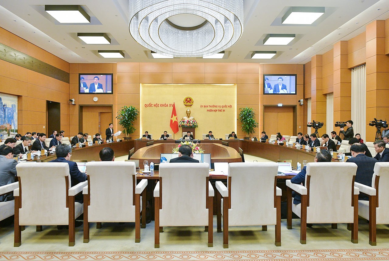 Ủy ban Thường vụ Quốc hội họp phiên thứ 31 chất vấn lĩnh vực tài chính và ngoại giao
