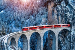 'Tan chảy' với những cung đường sắt đẹp nhất châu Âu