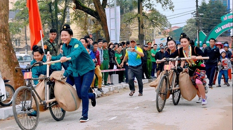 Lễ hội Hoa Ban năm 2024: Nhiều hoạt động giao lưu, thi đấu thể thao tại Khu vực di tích Trung tâm tập đoàn cứ điểm Điện Biên Phủ