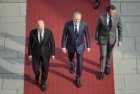 Viện trợ cho Ukraine cạn kiệt, Thủ tướng Donald Tusk nói Đức, Pháp và Ba Lan phải ‘huy động toàn bộ châu Âu’