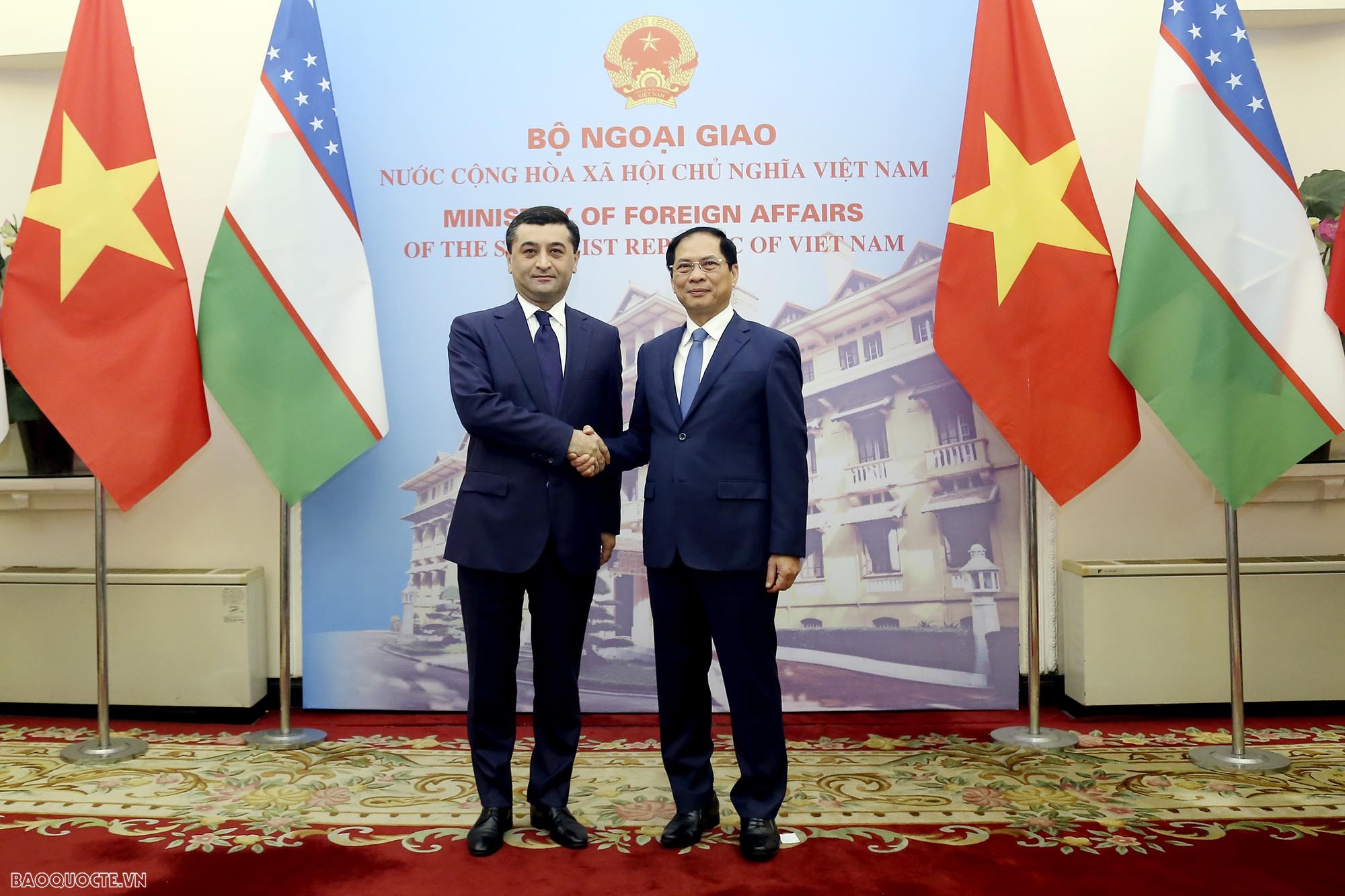 Vietnam, Uzbekistan Foreign Ministers hold talks in Hanoi