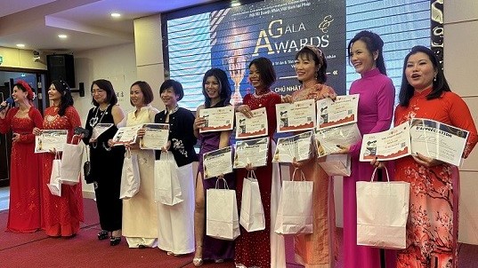 Tôn vinh những đóng góp tích cực của nữ doanh nhân Việt tại Pháp