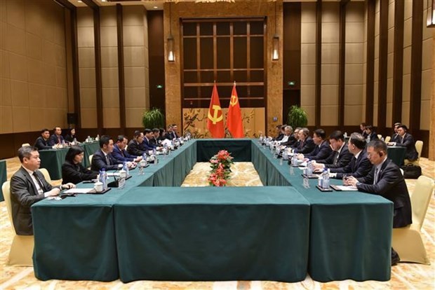 Vietnam, China Party officials on external relations hold talks in China's Jilin province
